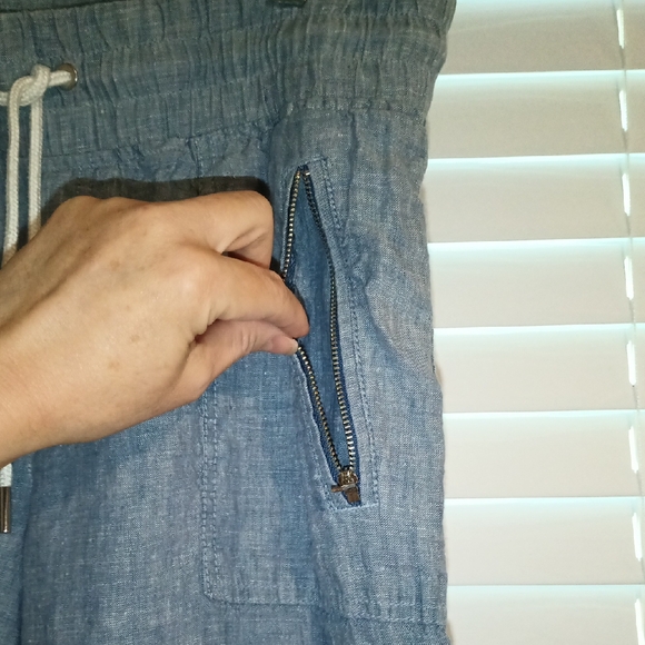 Athleta Gray Sweatpants with Elastic Waistband - Picture 2 of 6